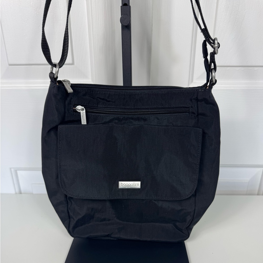 Baggallini Pocket Town‎ Nylon Crossbody Bag Purse Black EUC